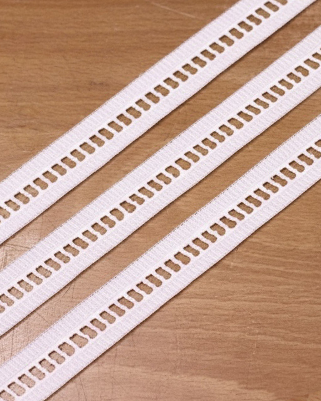 Ladies Alb - Traditional, button front, gathered