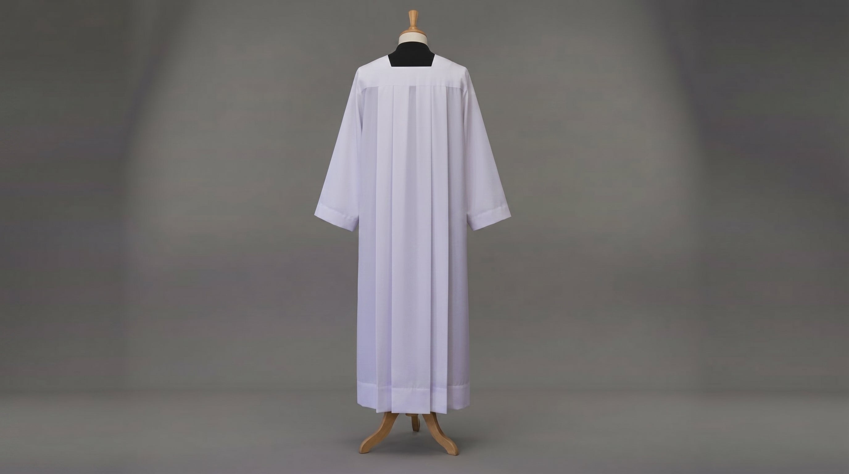 Alb - Box pleated, square neck